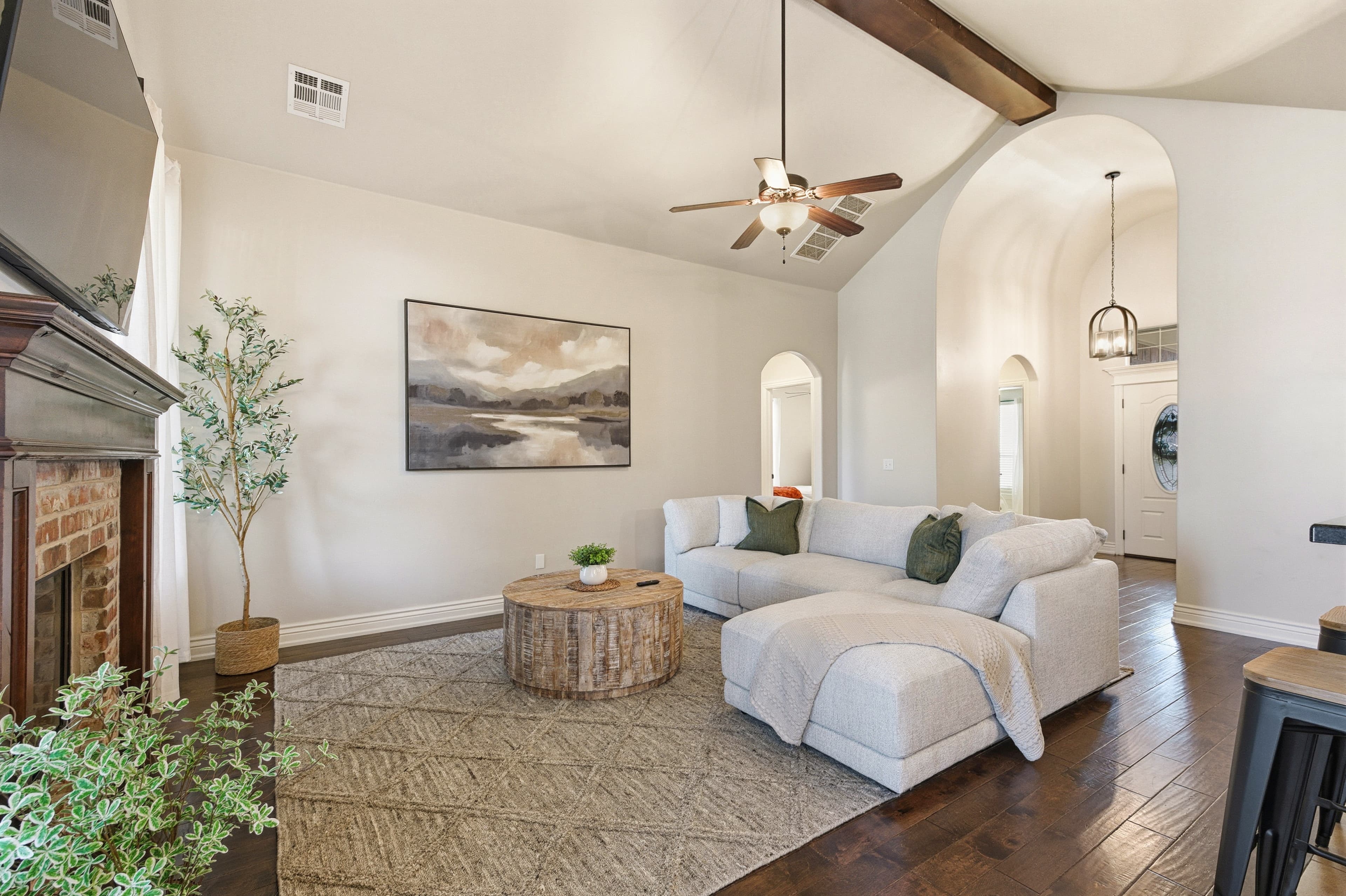 Family-Friendly 4BD -2.5 Bath Home 2