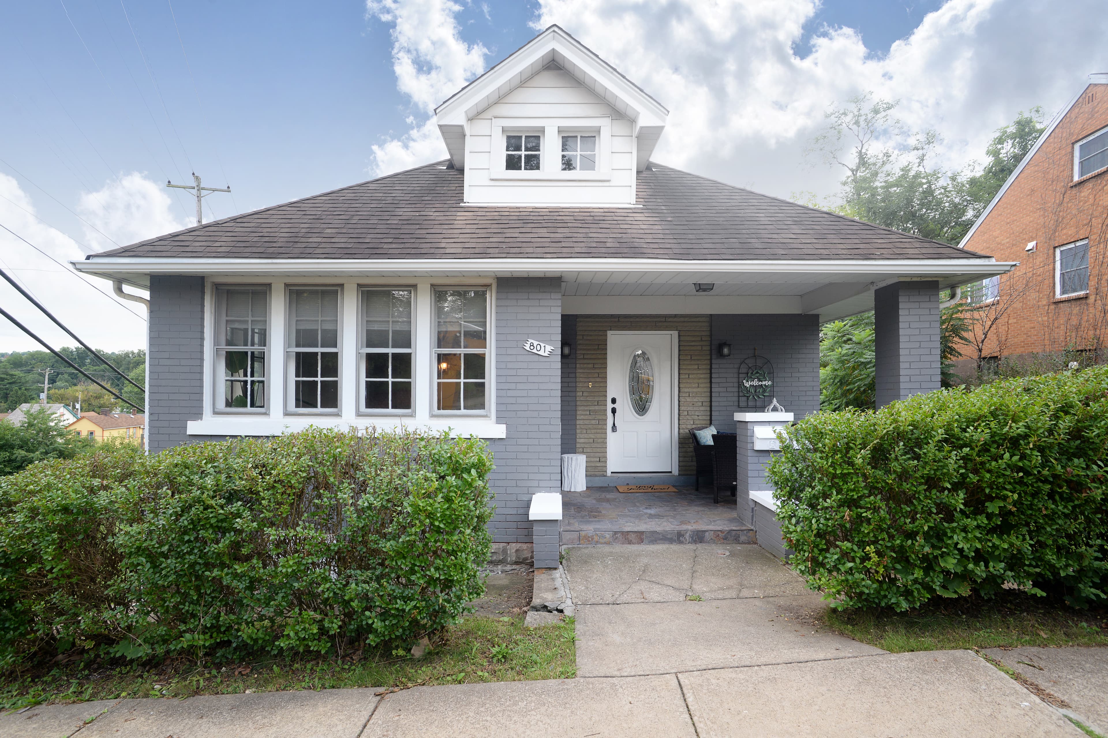 Historic Carnegie Cottage 5