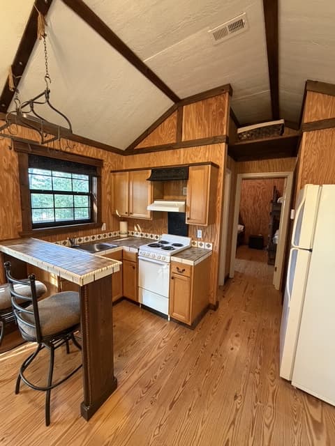 Calera Cabin in the Woods 5