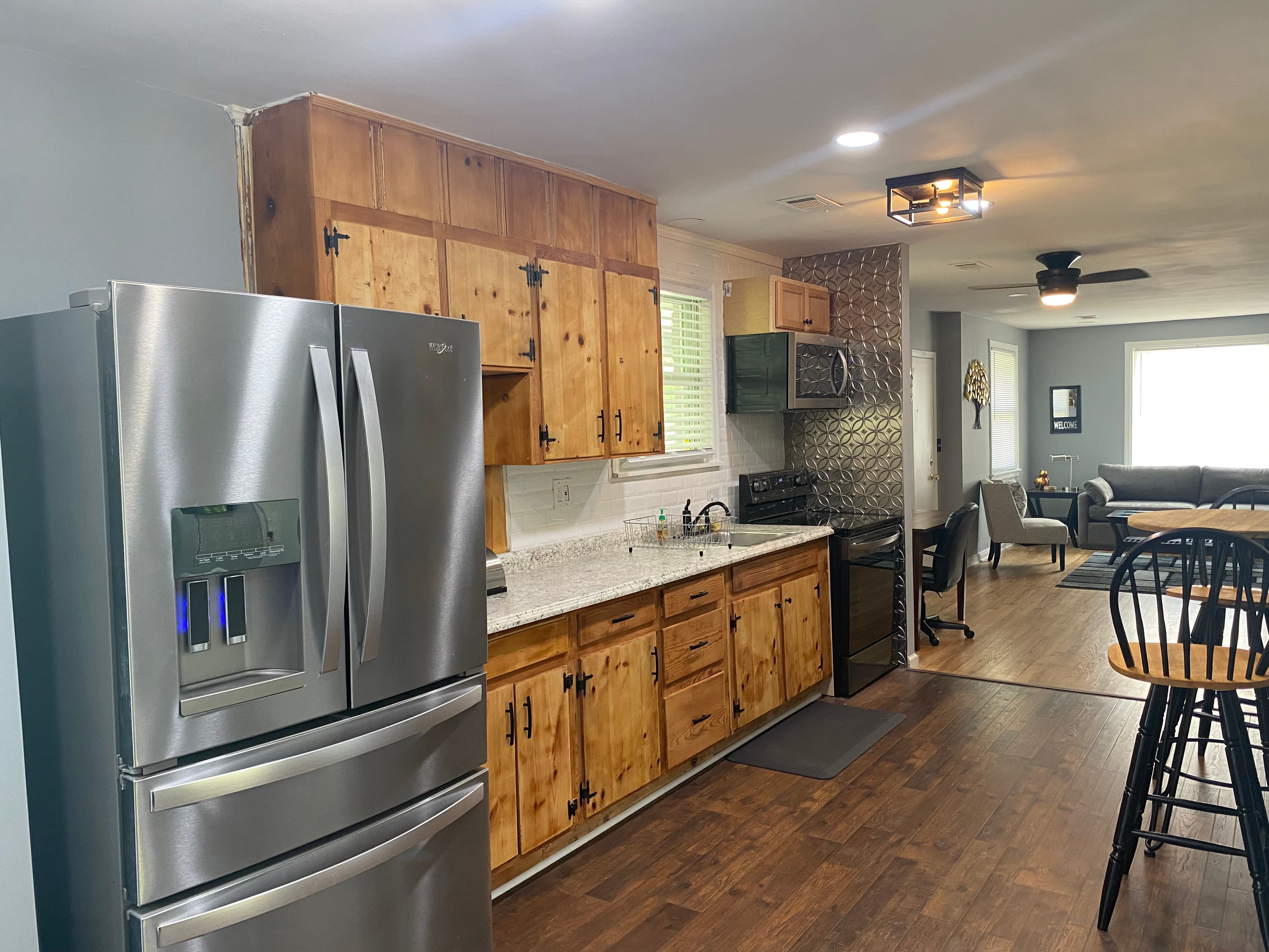 Exceptionally Gorgeous Clean Home 