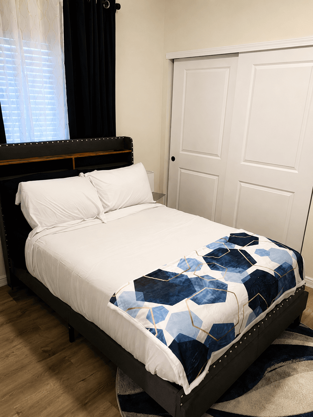 1BR w/Parking Near BART 5