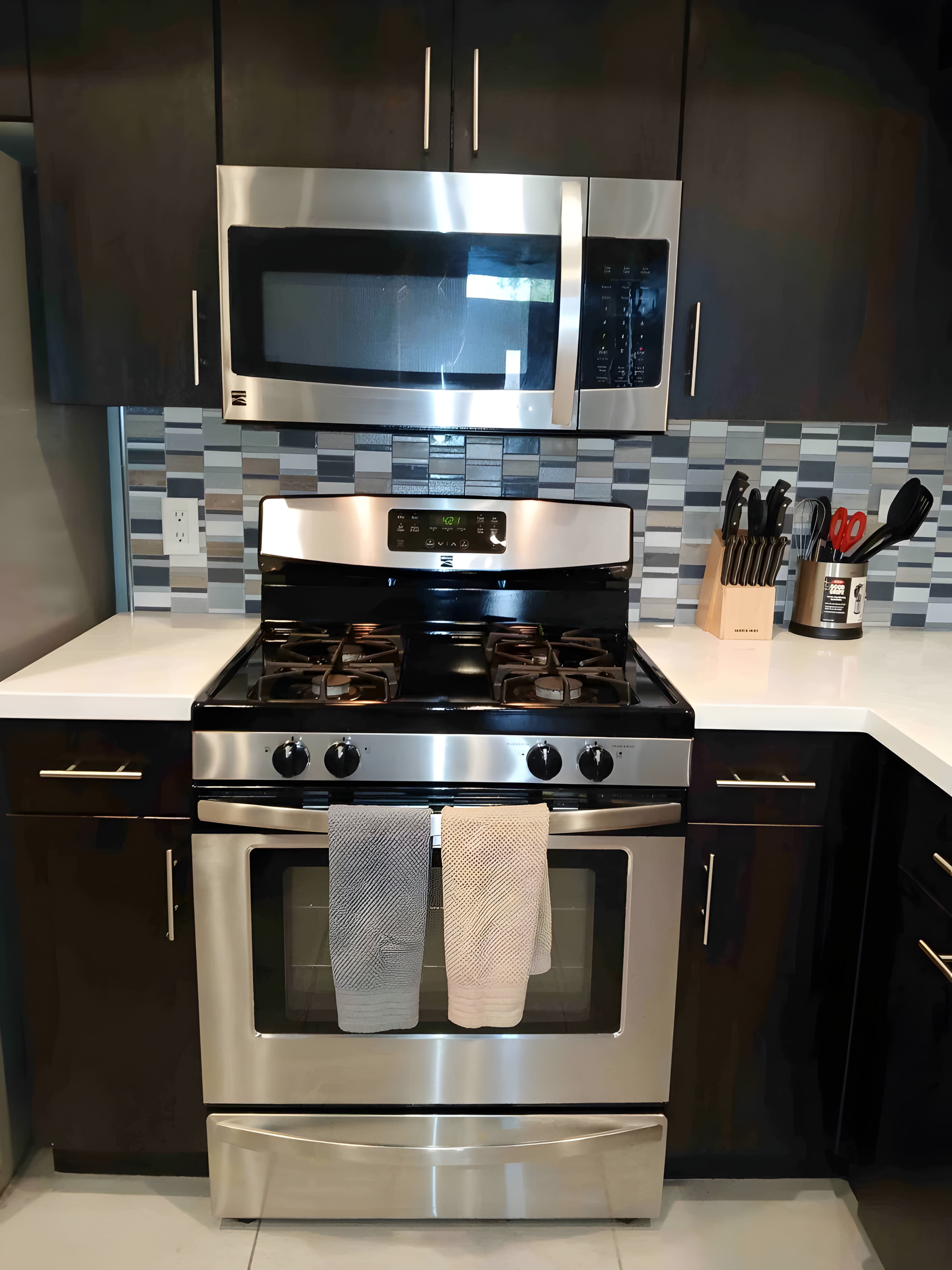 Modern living in Central Tucson 3