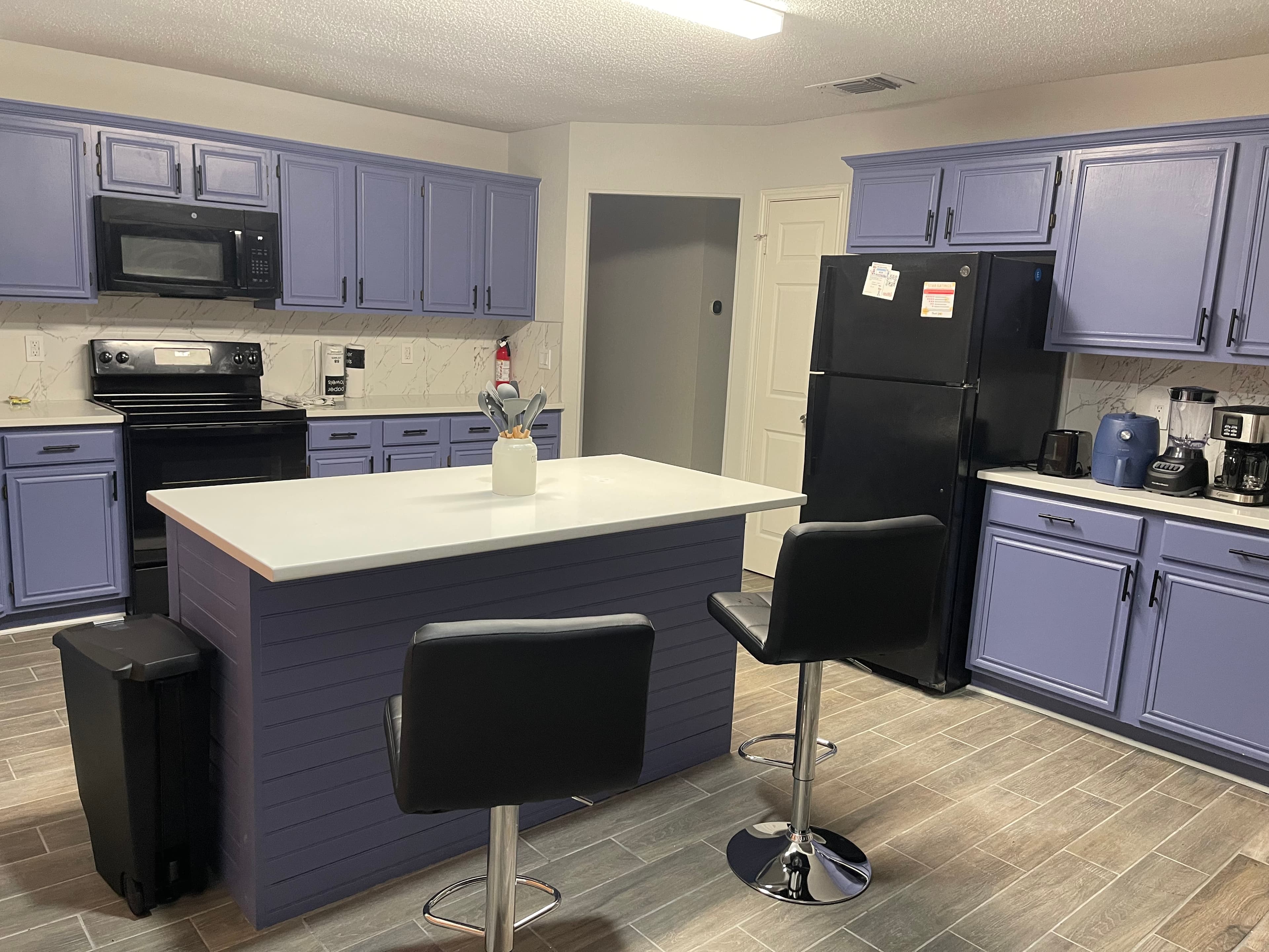 King bed near Six Flags 3B/2Ba Home 2