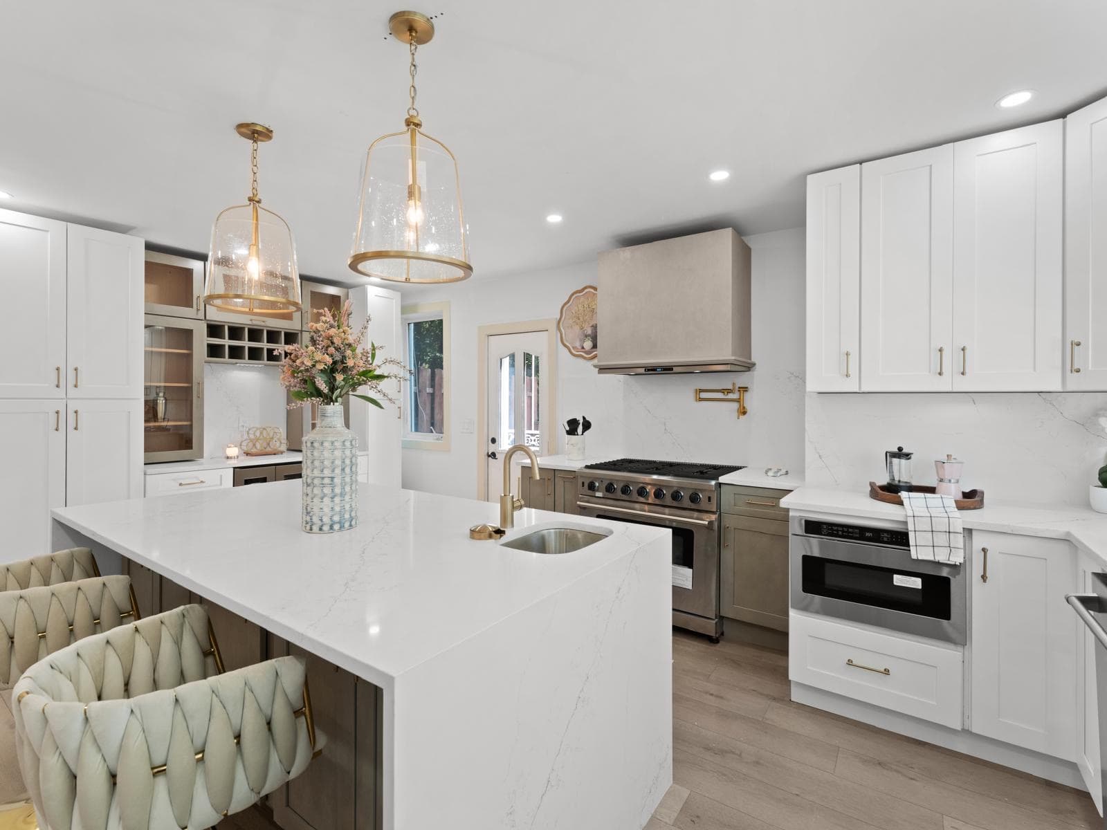 Elegant Family Haven in Mount Airy 4