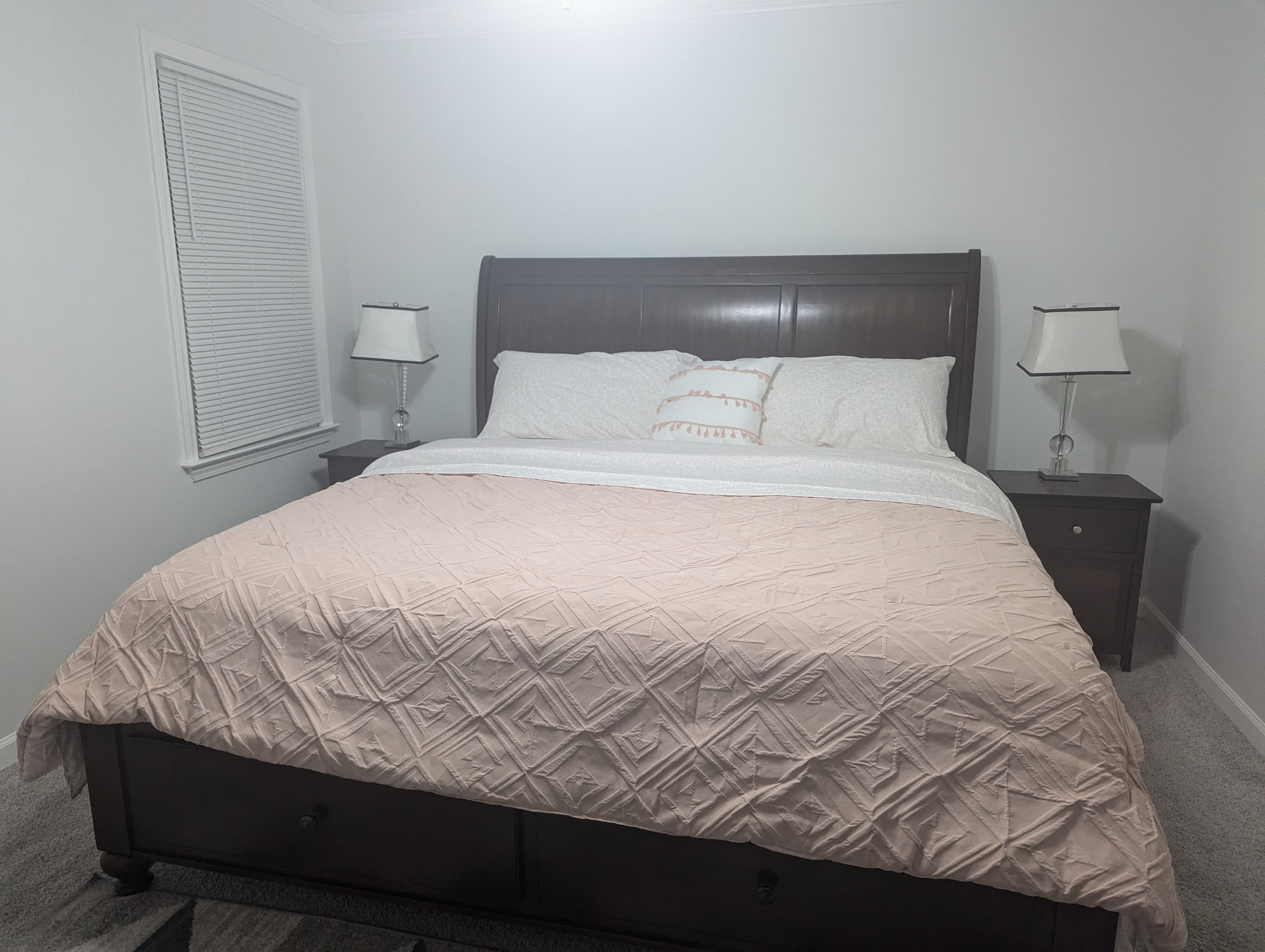 King room in Tucker
