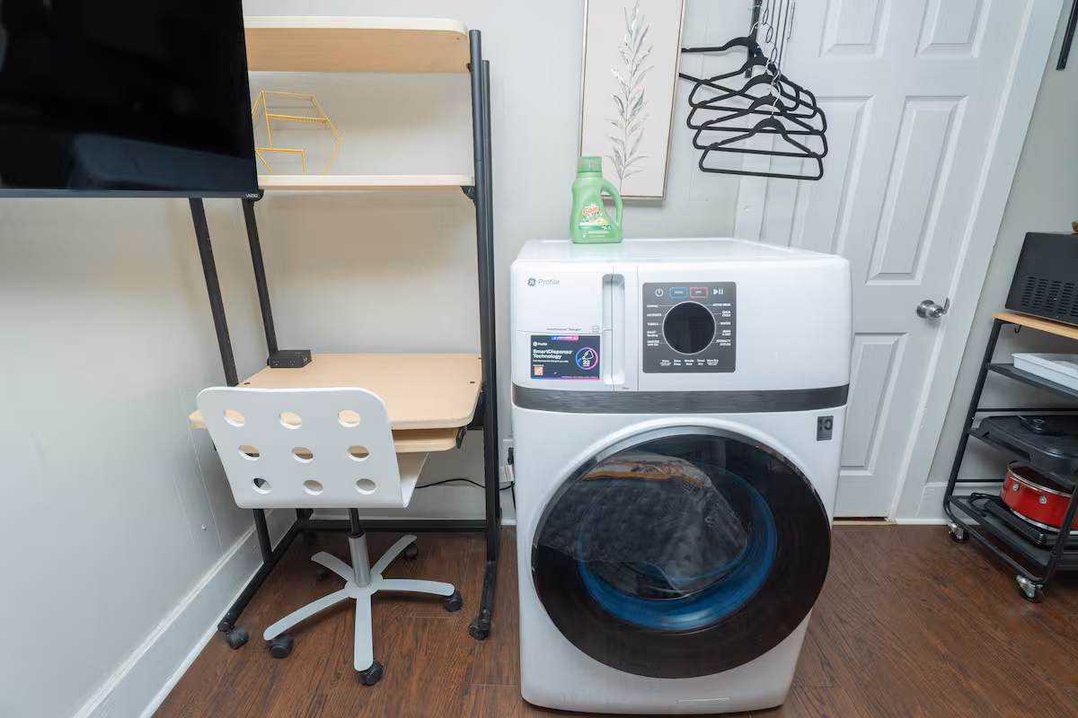 Private 1 Bd + Pup Friendly 3