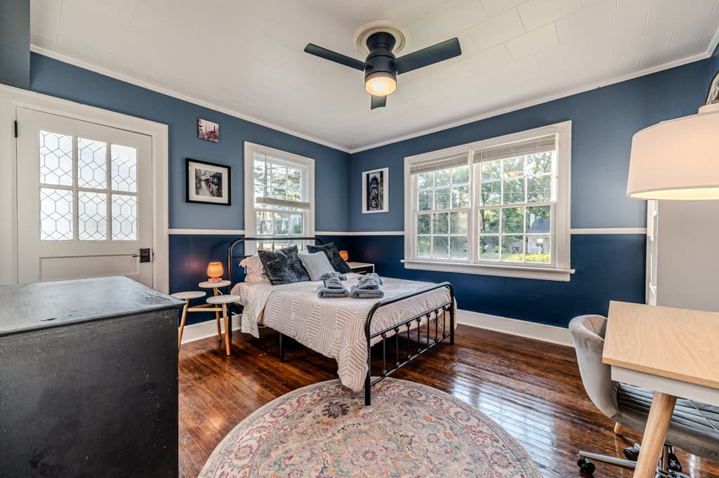 Charming Bedroom w/Private bath  5