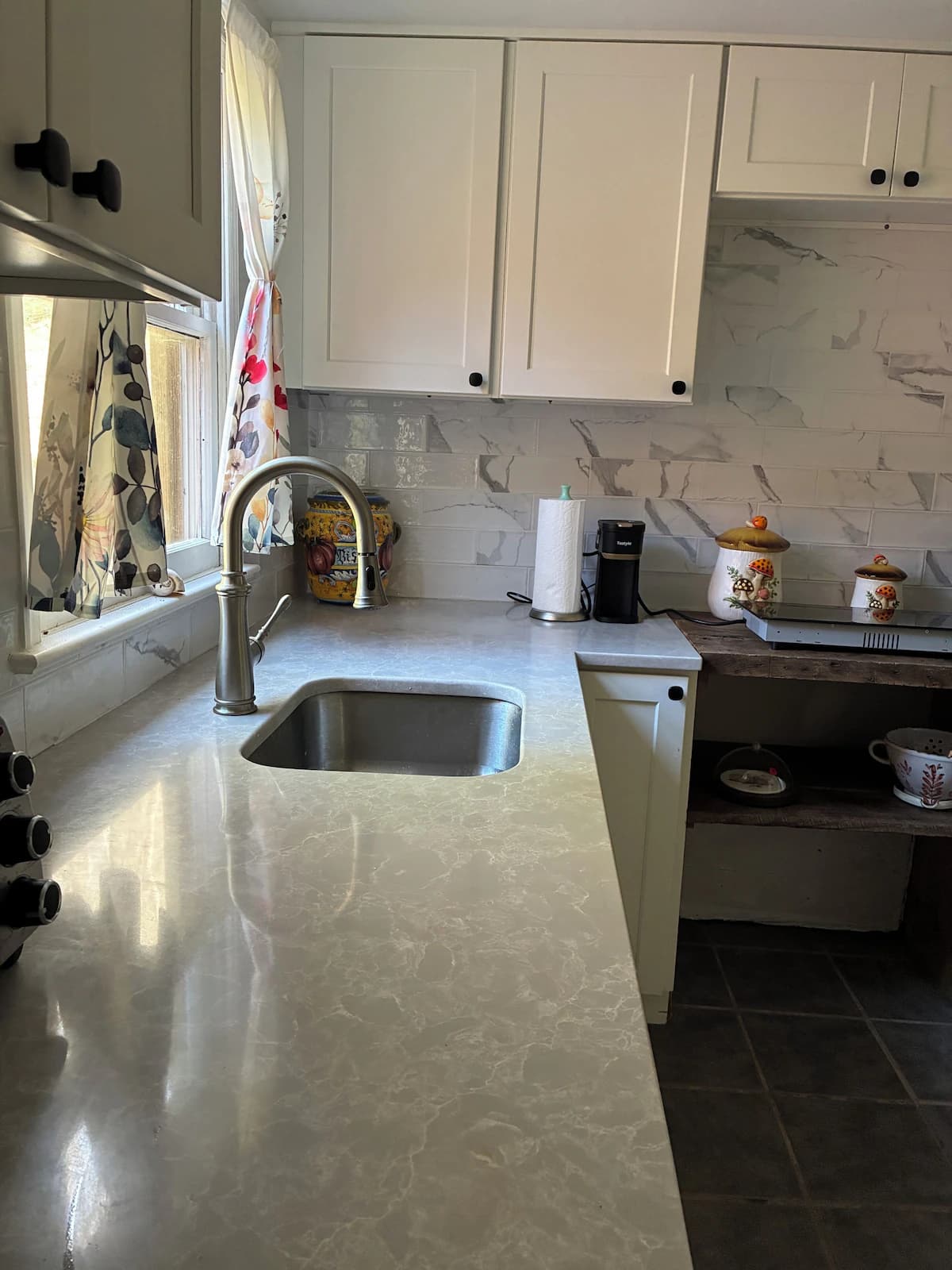 Pet Friendly Peaceful Mountain Cabin 4
