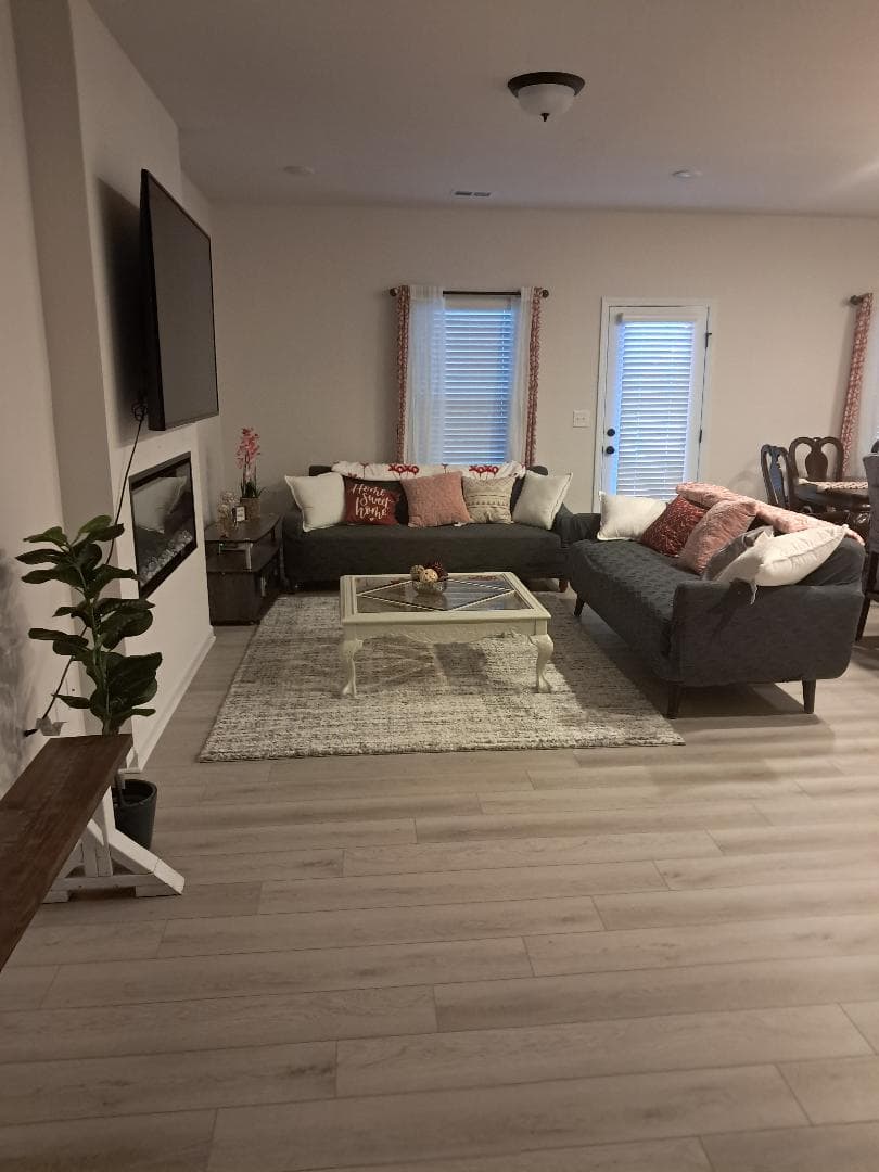 Cozy beautiful brand new townhome 2