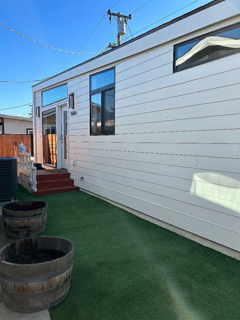 Cozy Abodu Cottage w/ Parking