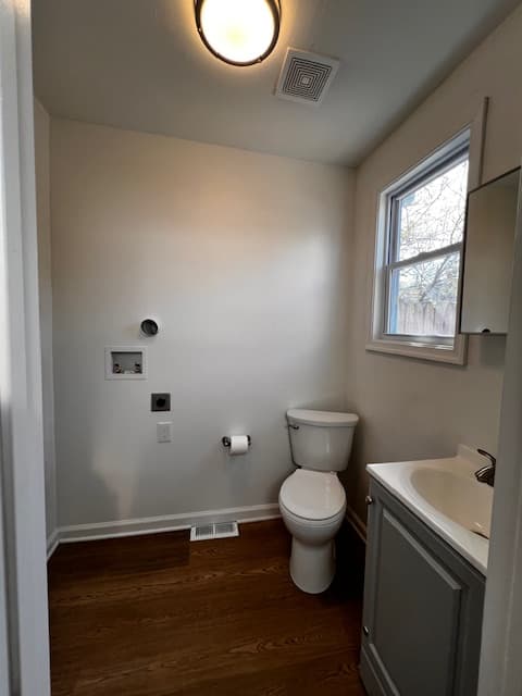 Charming 2-Bedroom Updated Home  5