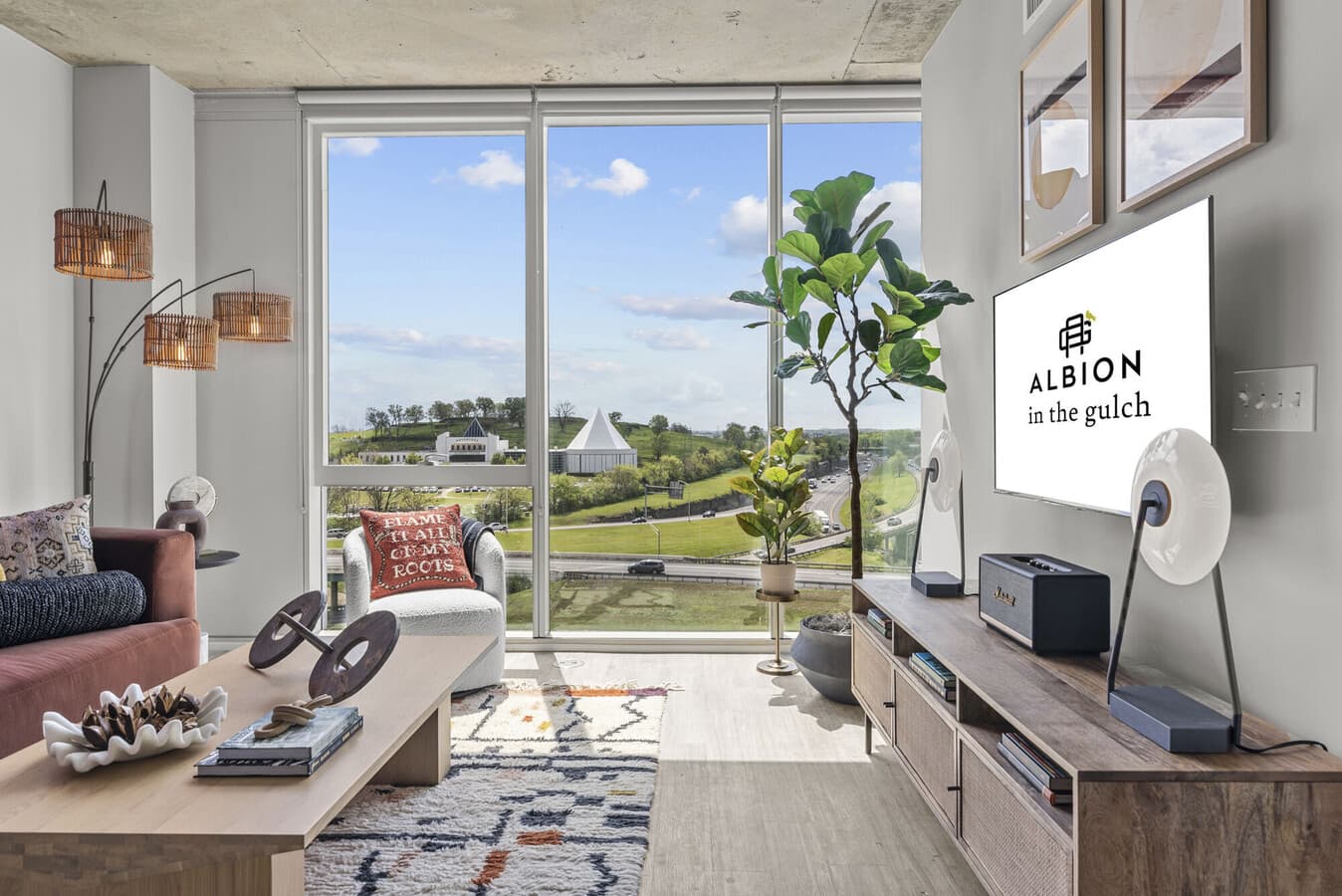 CHARMING 1 BED/ 1 BATH APARTMENT