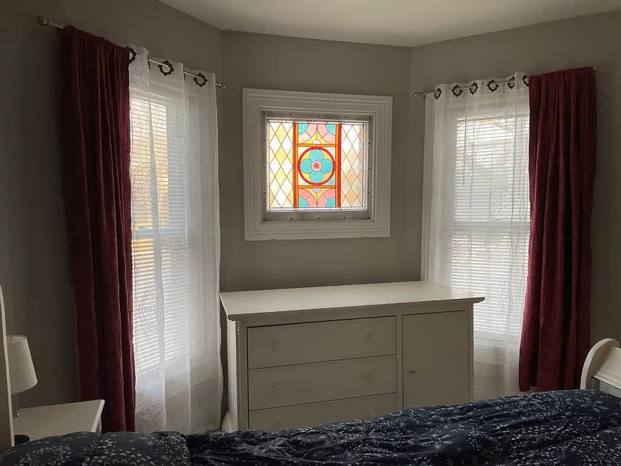 2br upper updated fully furnished 2
