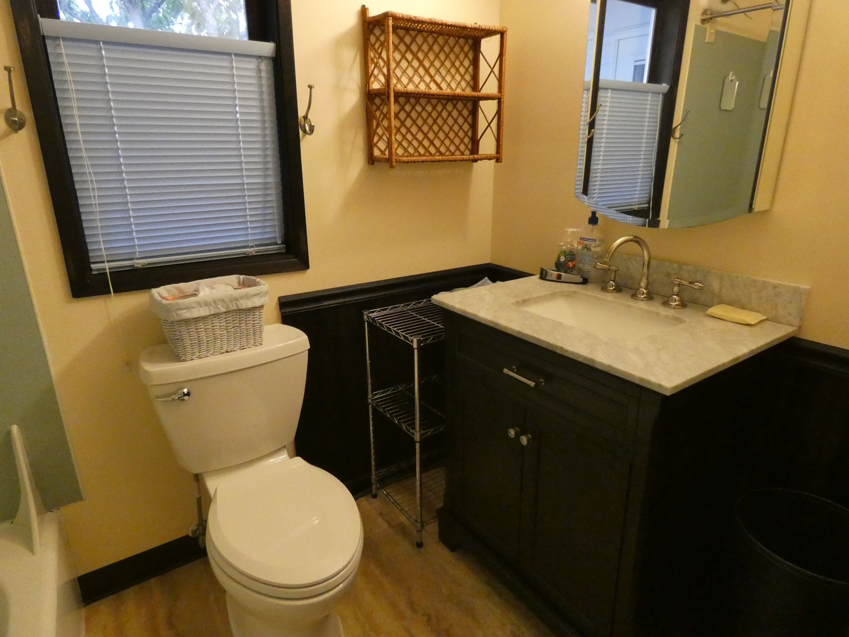 large room with attached bathroom 4