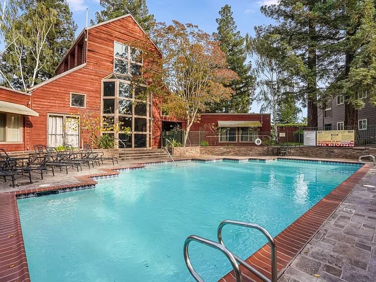 Furnished Condo in San Jose 4