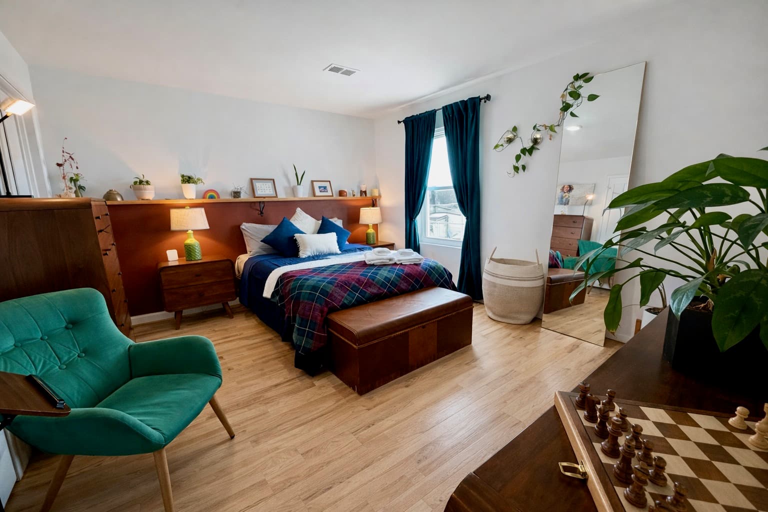 Spacious Oasis 4