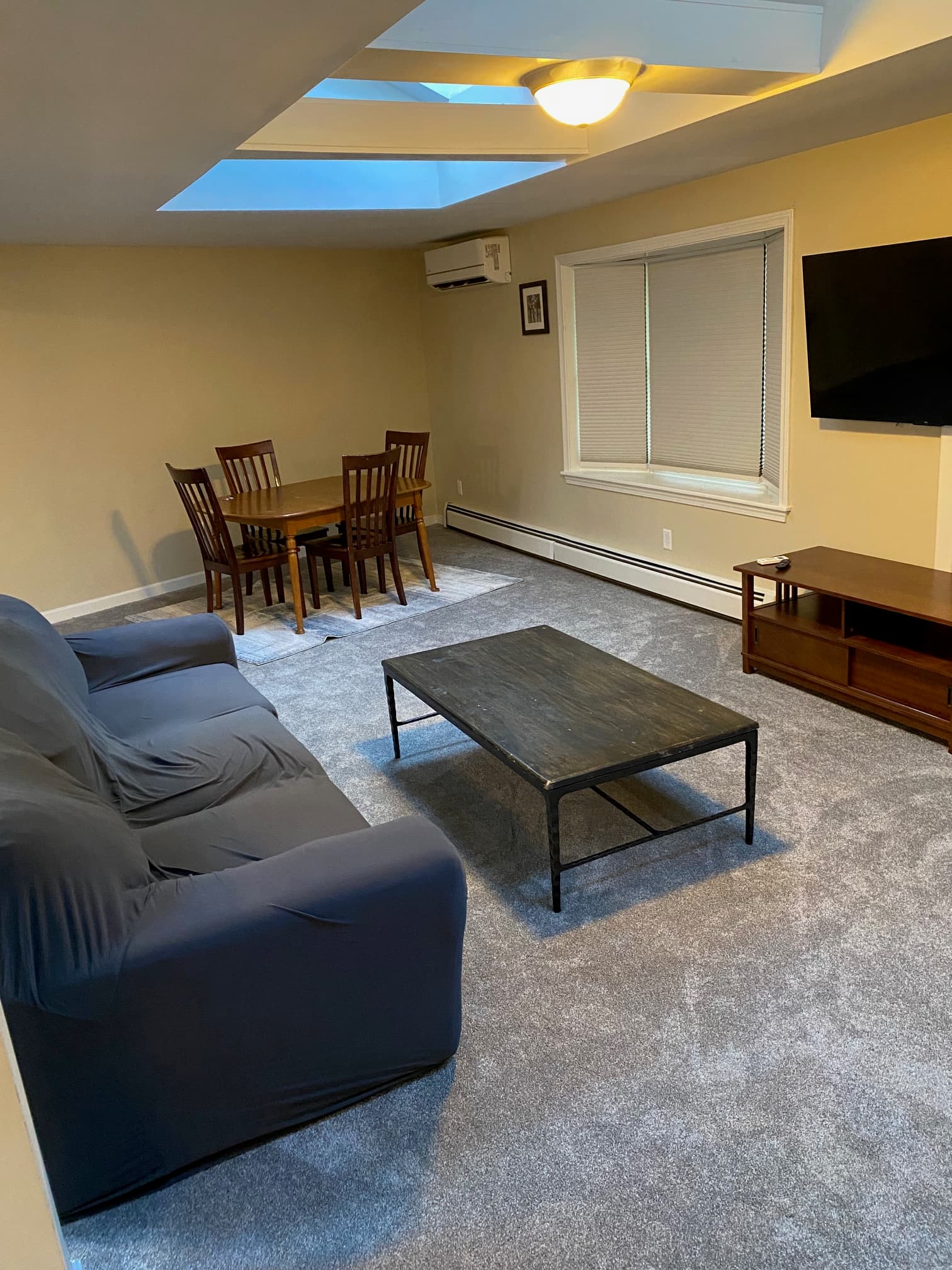 Furnished 2BR w/Yard & Parking