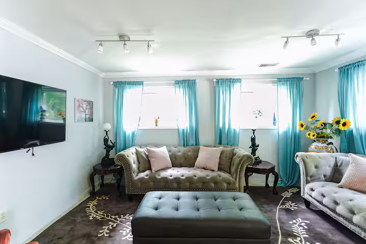 Local Life in Carmel | Apartment 5