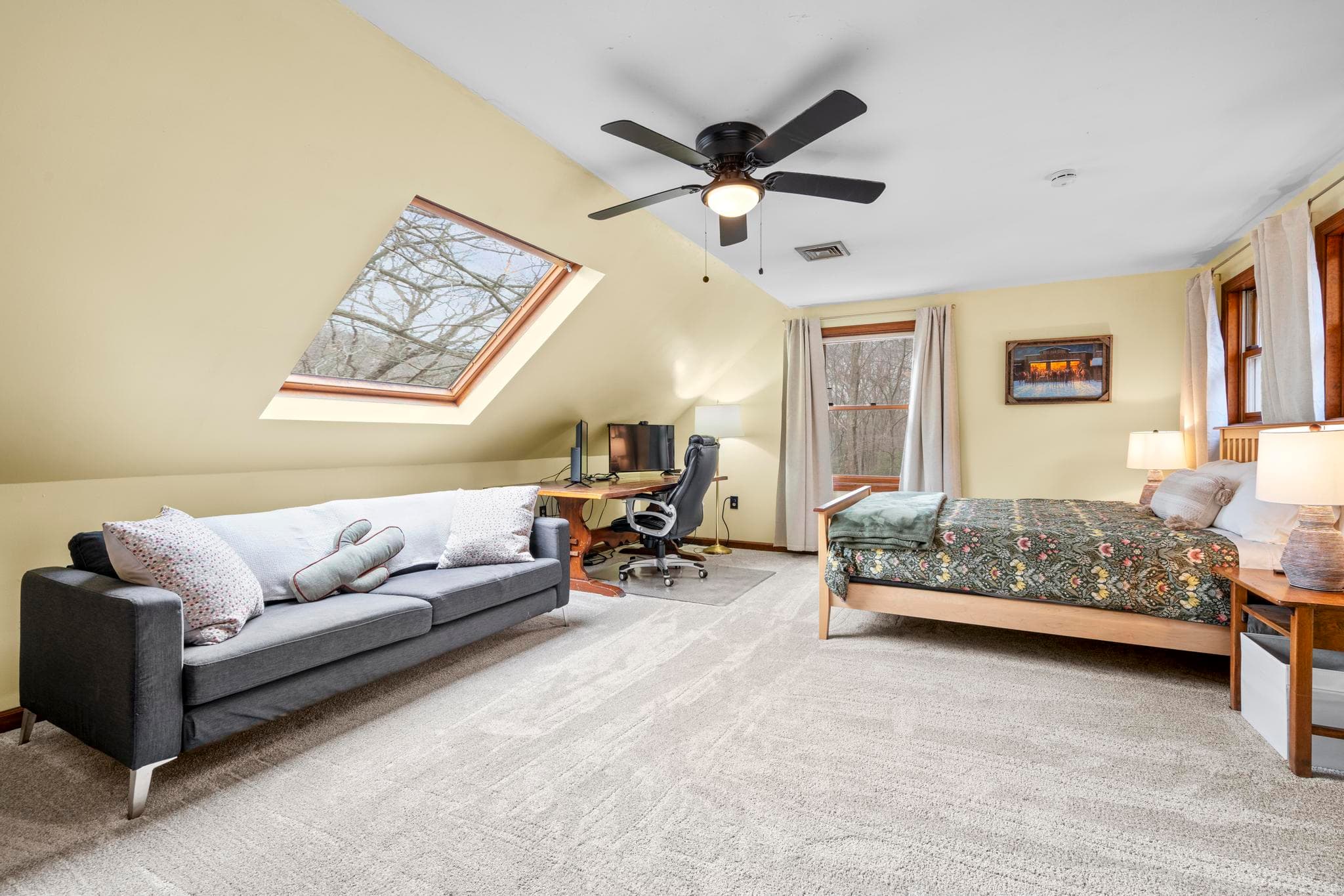 Charming Mt. Carmel Retreat 2