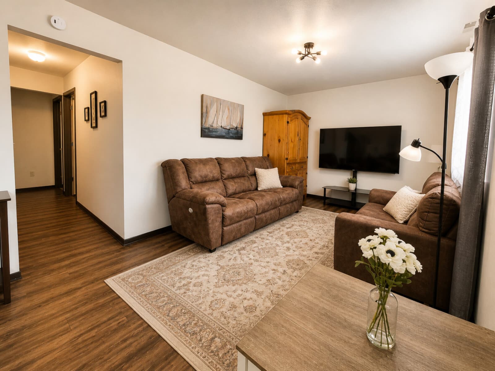 Furnished 3BR/1Bath Near Downtown 3