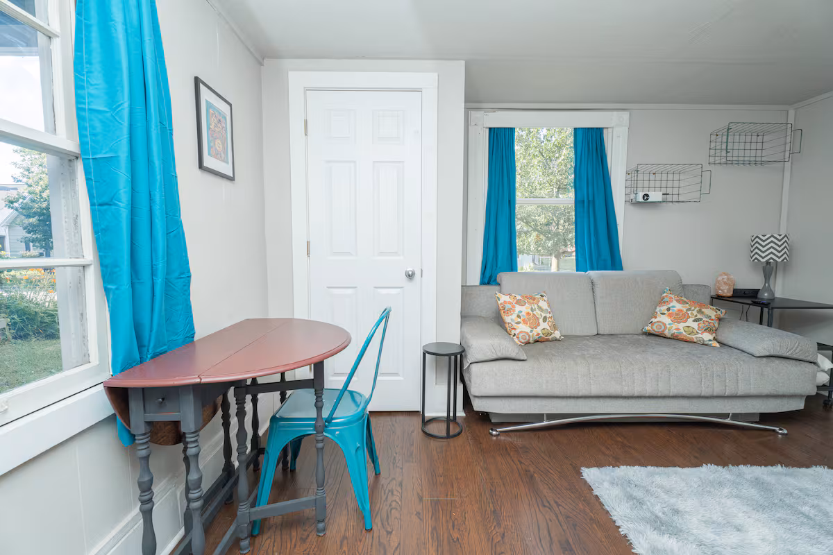 Private 1 Bd + Pup Friendly 5