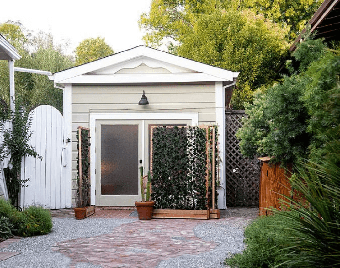 Carriage house cottage