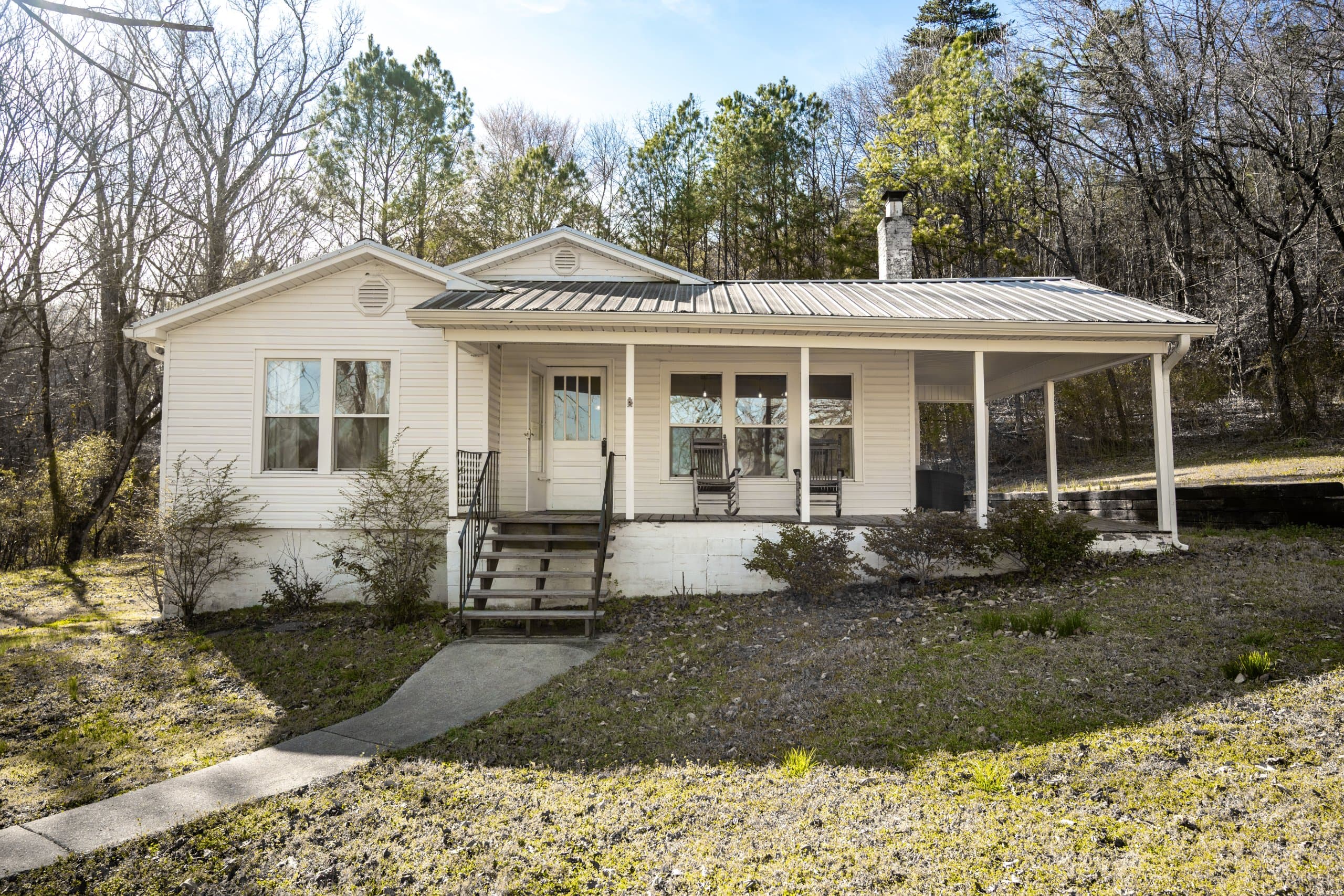 Furnished Calera Farmhouse