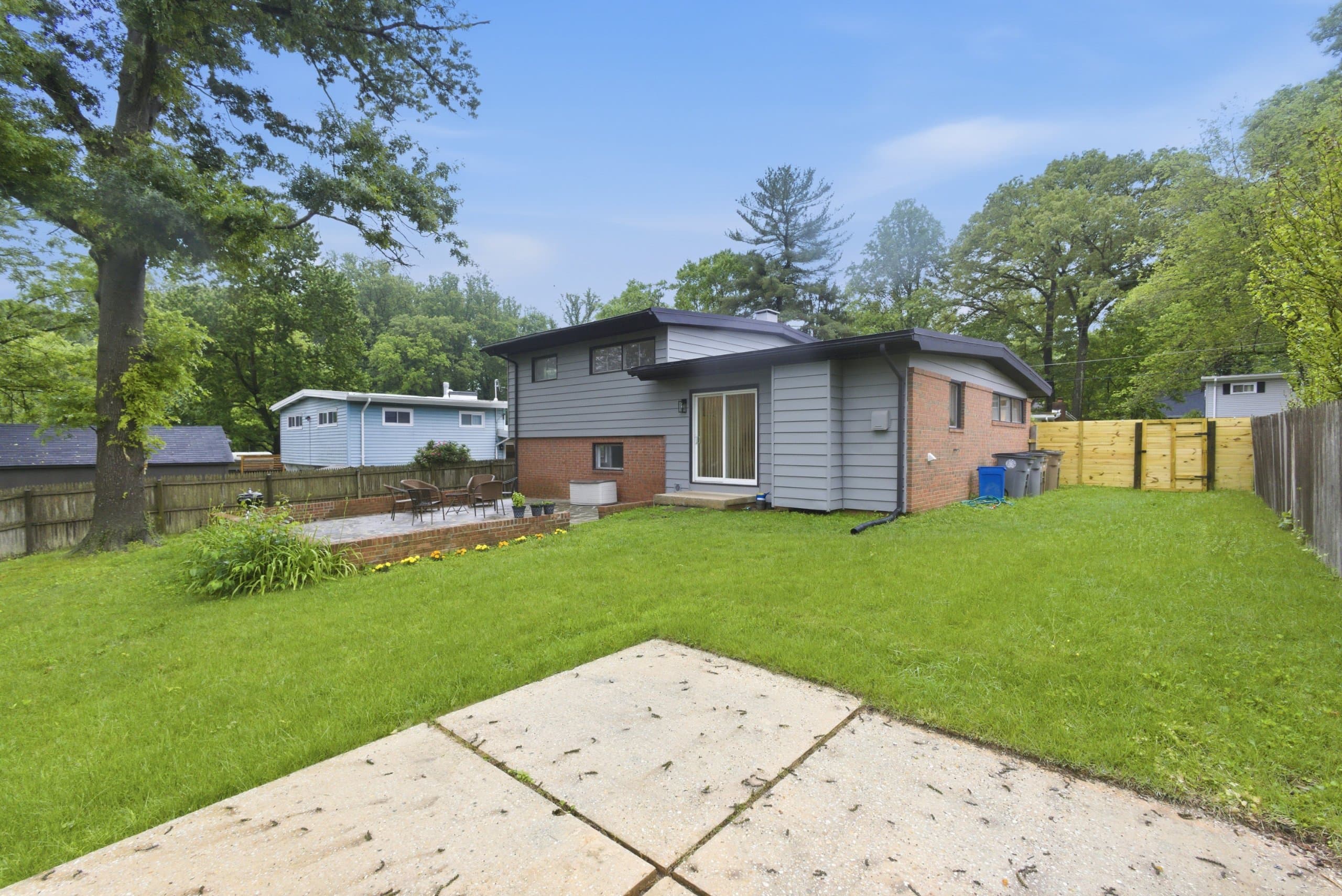 Secure and Quiet Home 5