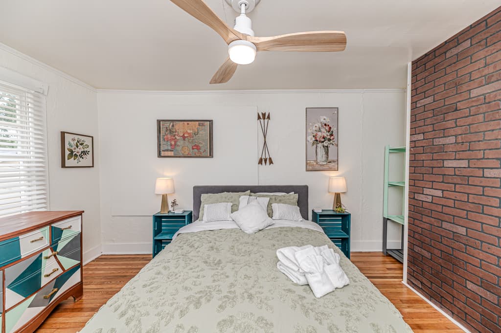 Charming Apartment in Historic Area 3