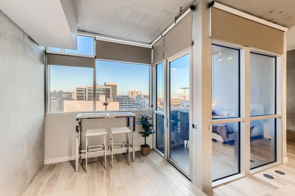 Juhl High Rise Studio 3