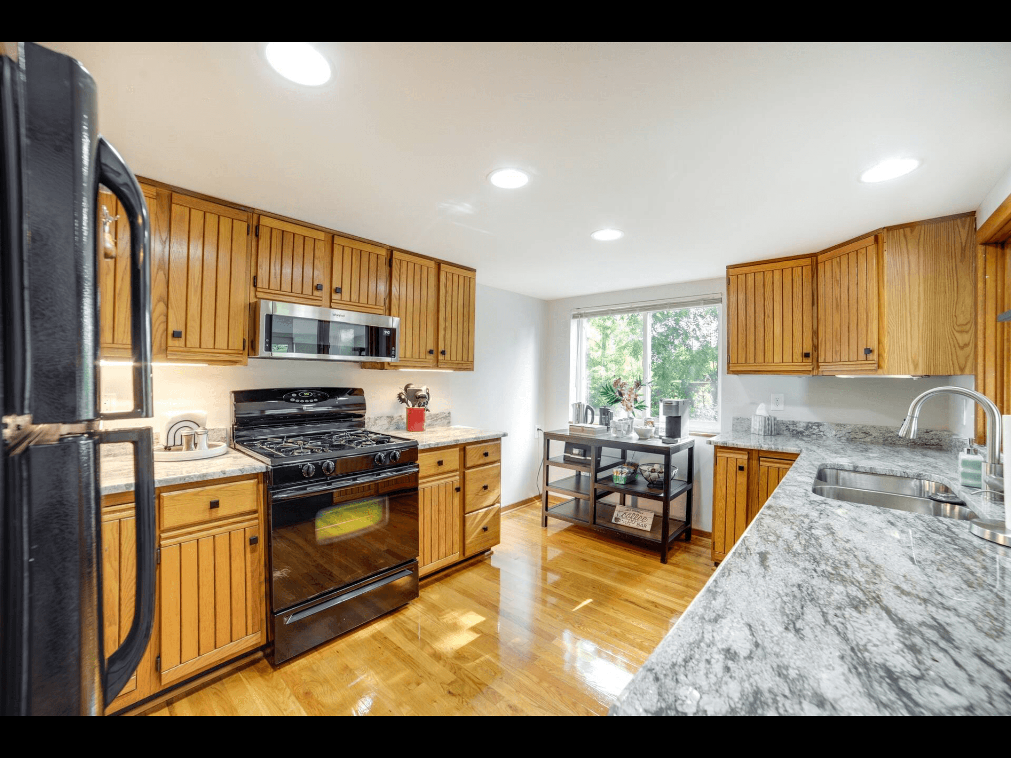 Near MSU and Lake Lansing. Private  3