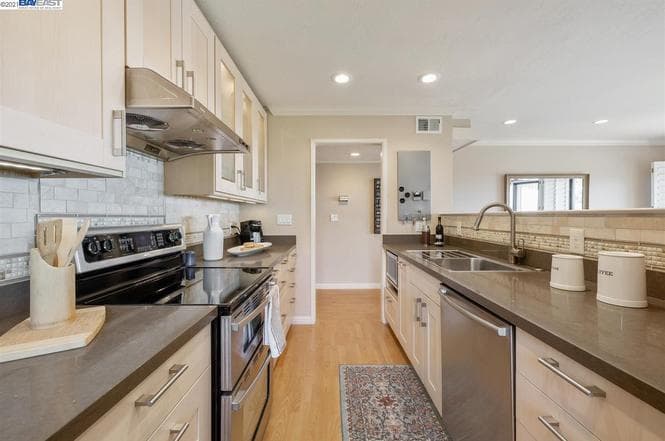 Bright 1Bedroom Condo in San Mateo 4