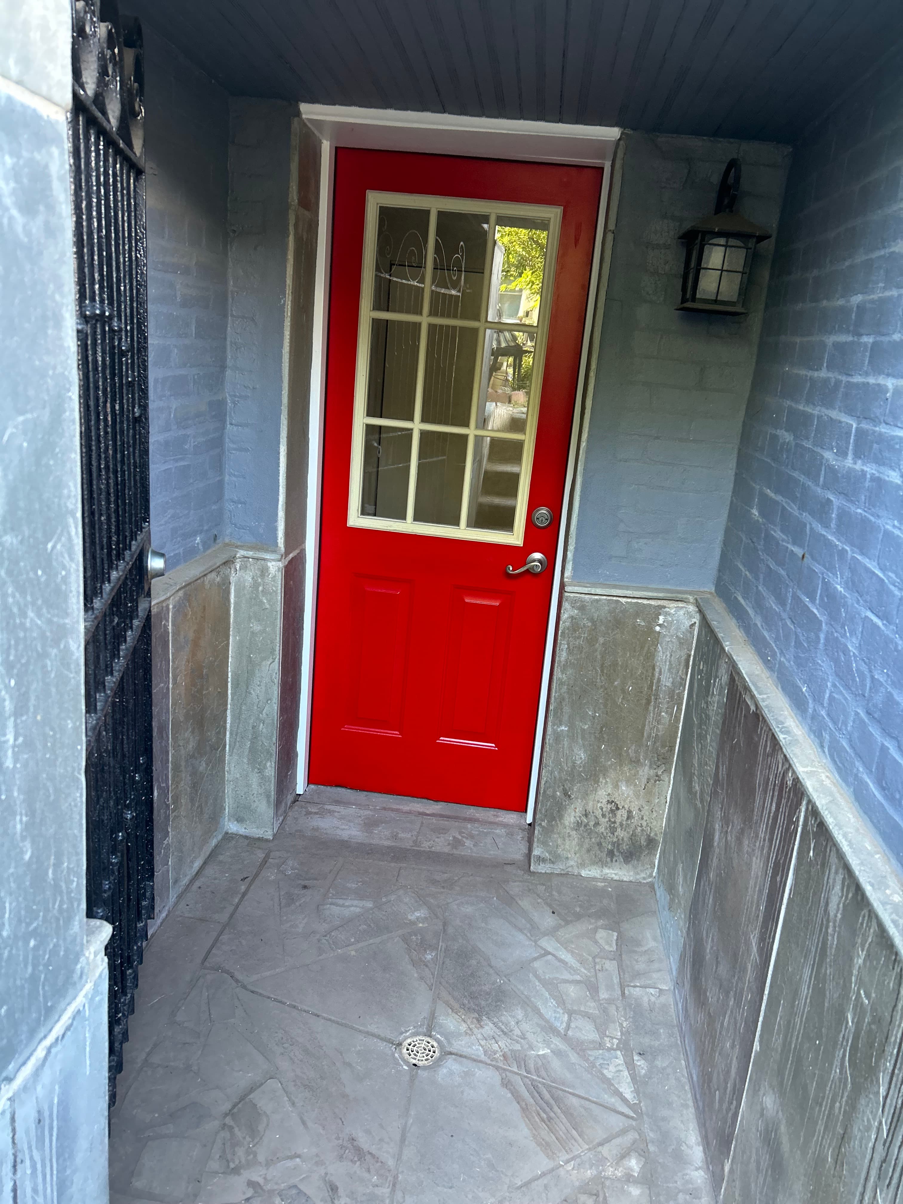 One Bedroom & Den in NE, DC 3