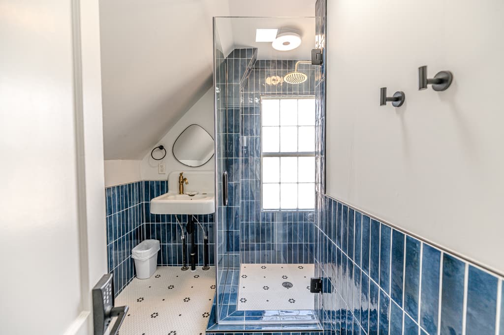 Charming Bedroom w/Private bath  4