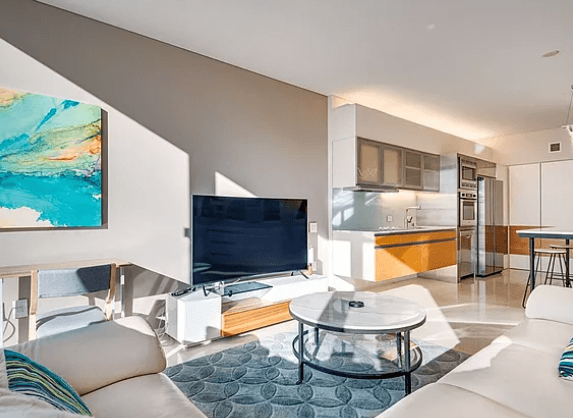 Luxury High Rise living in Vegas! 5