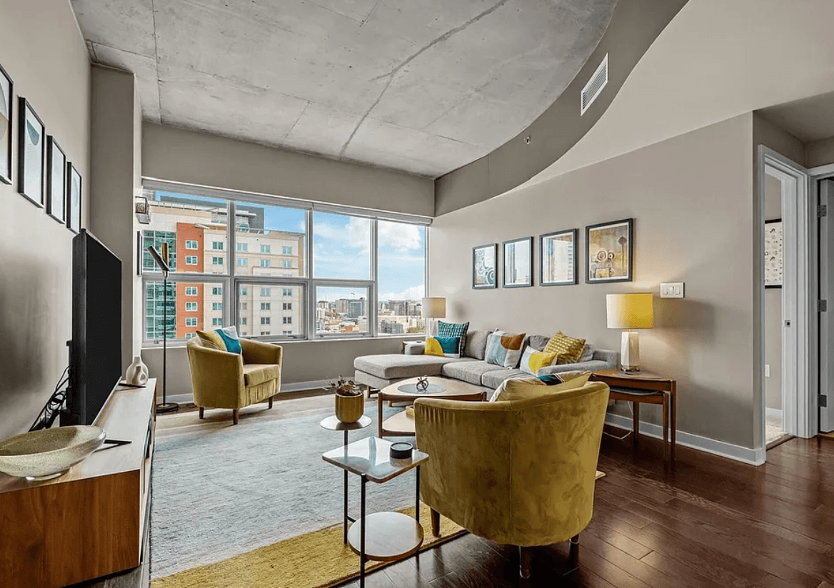 Prime Downtown Location