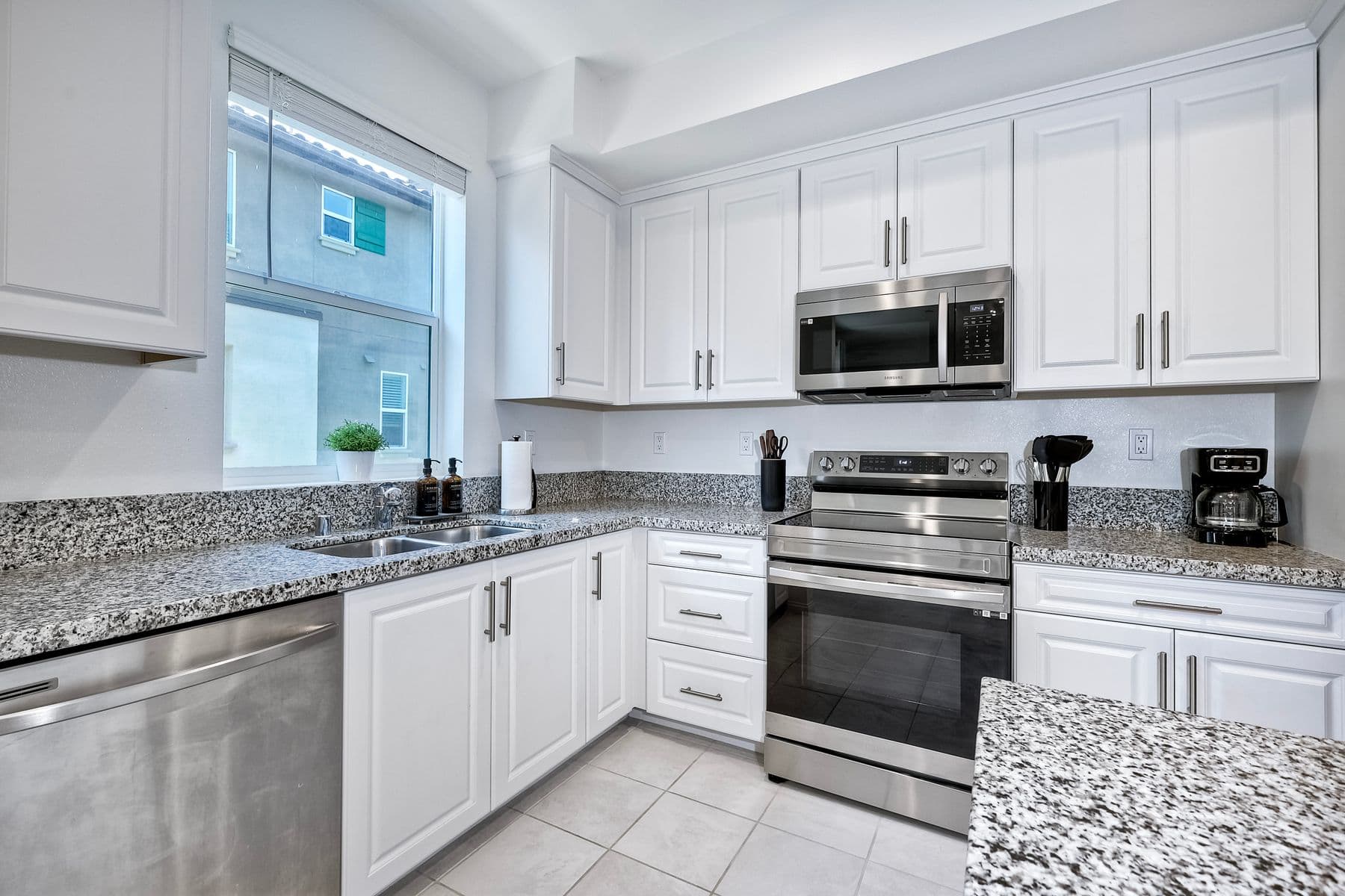 New Condo Near Freeway Entrance 3