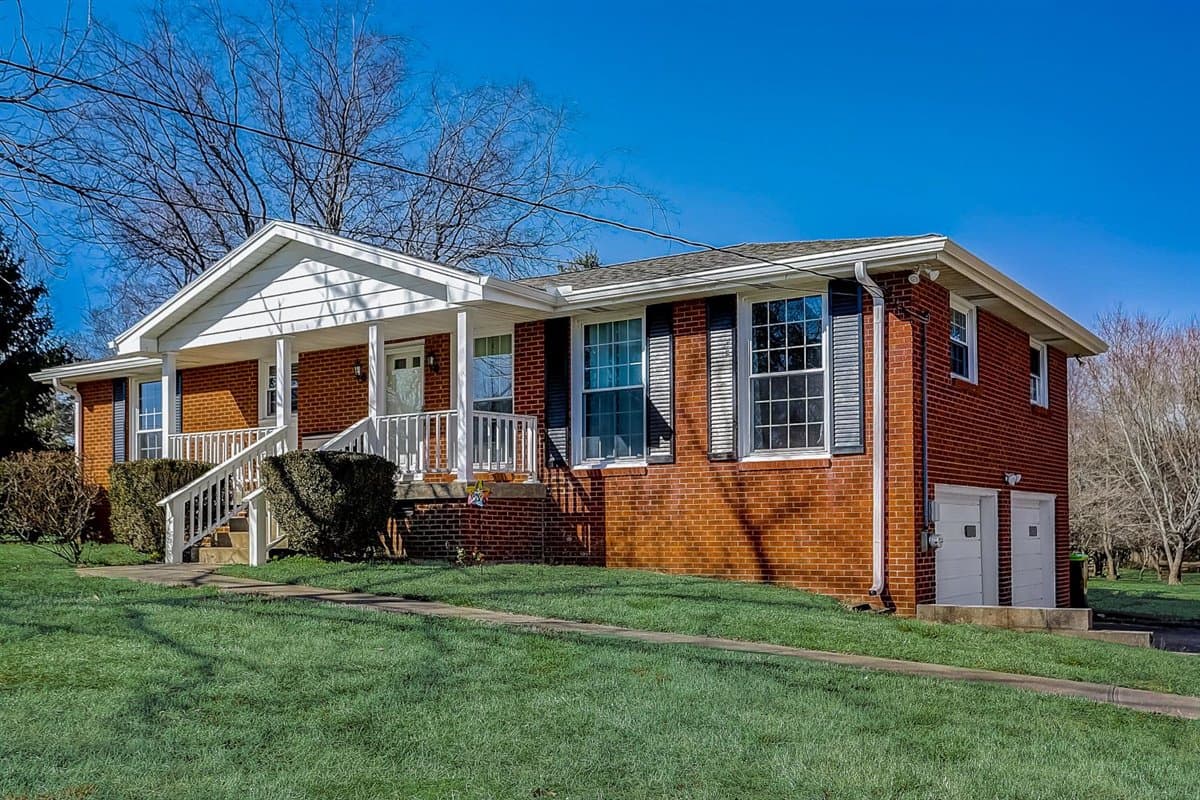 Nashville City House, Country House