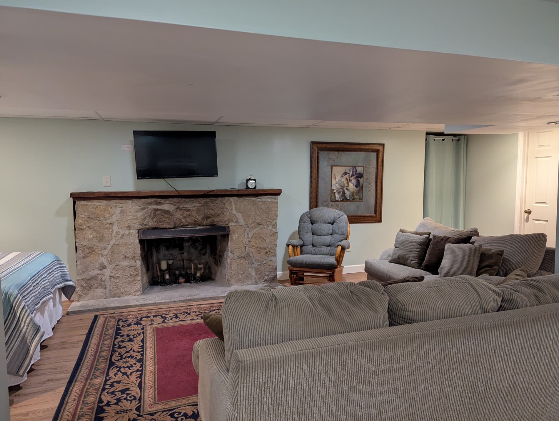 Efficiency apartment - Columbus, OH