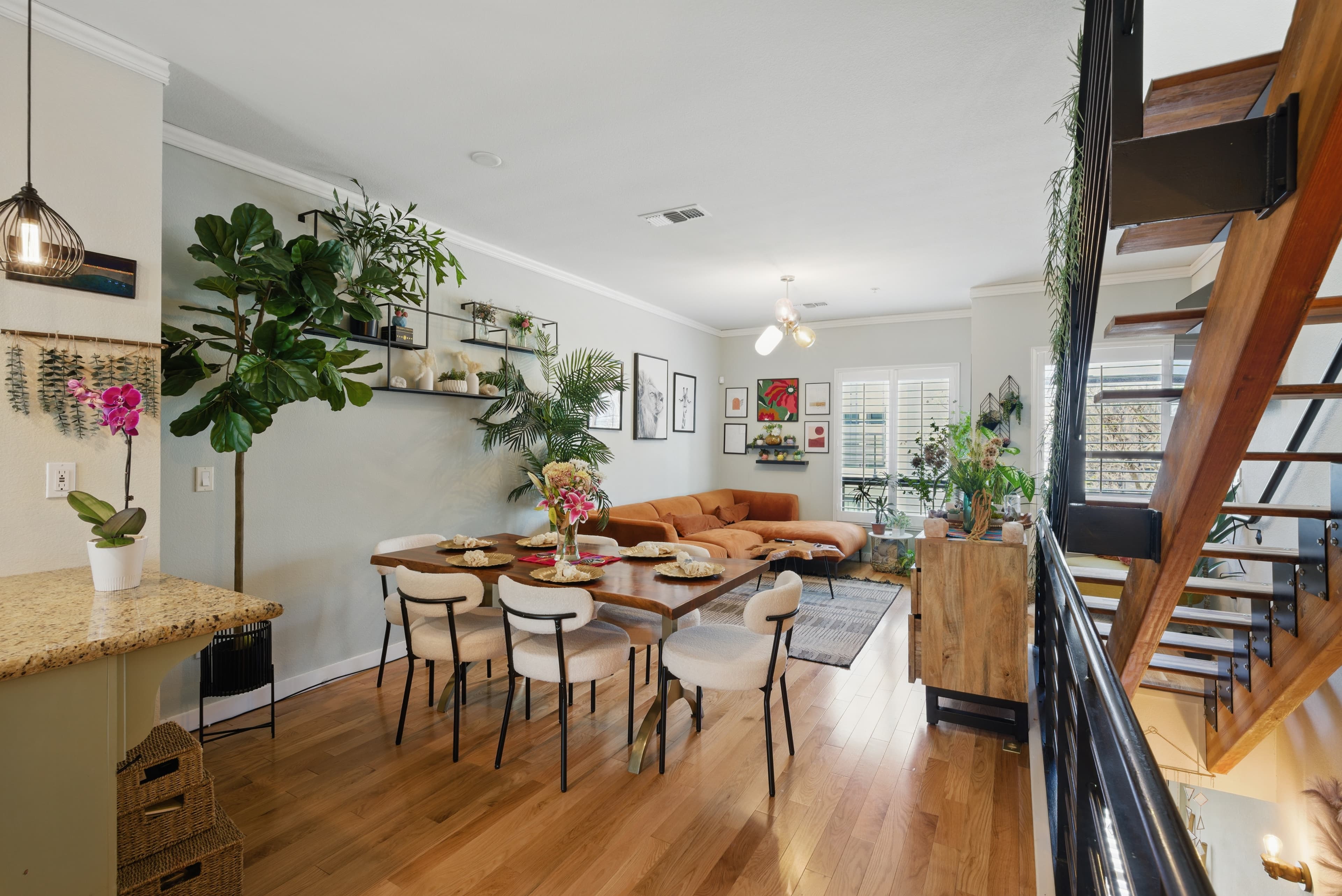 Trilevel Condo in West Oakland 2
