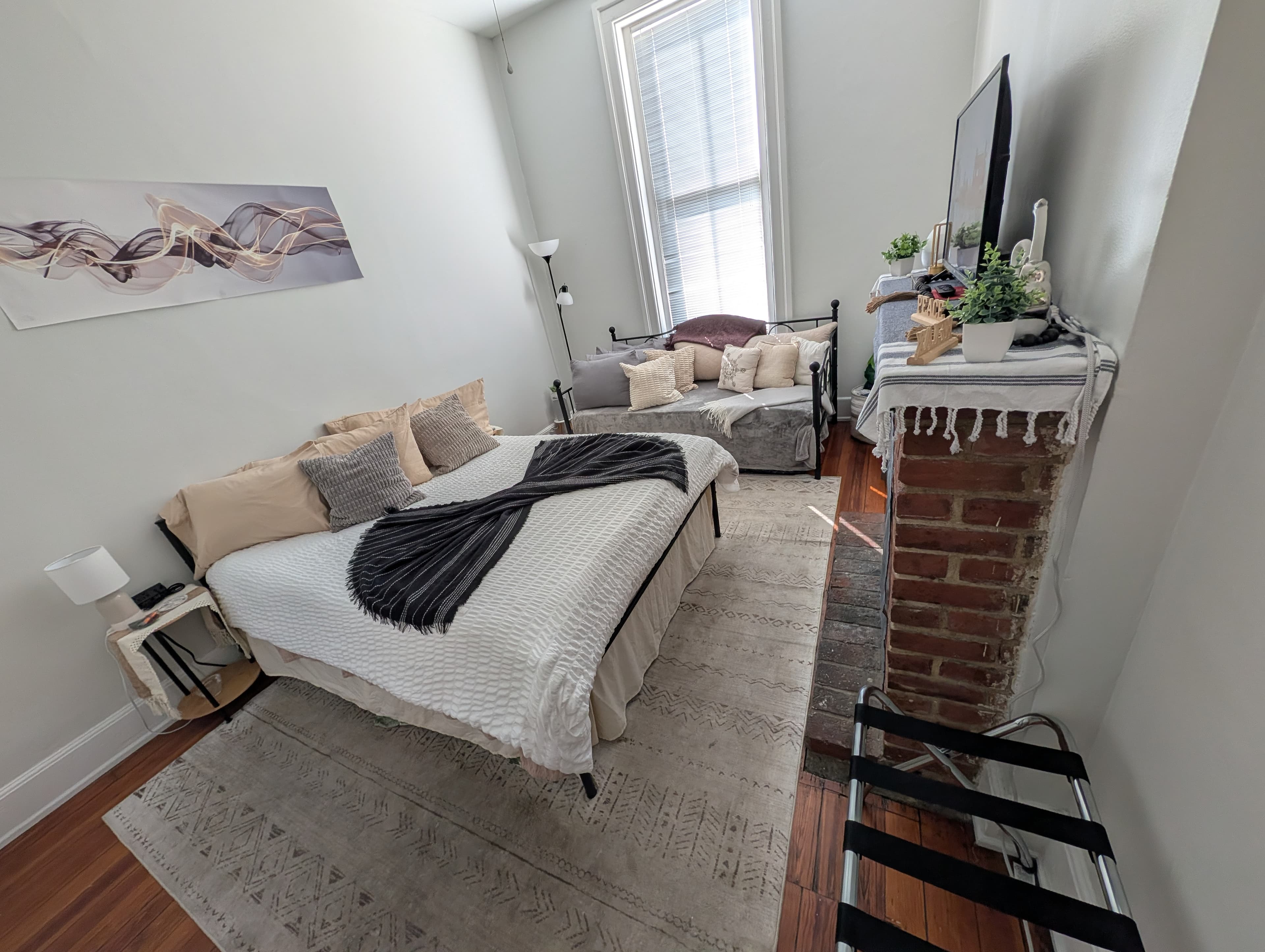 Heart of OTR - Cozy Boho style Apt