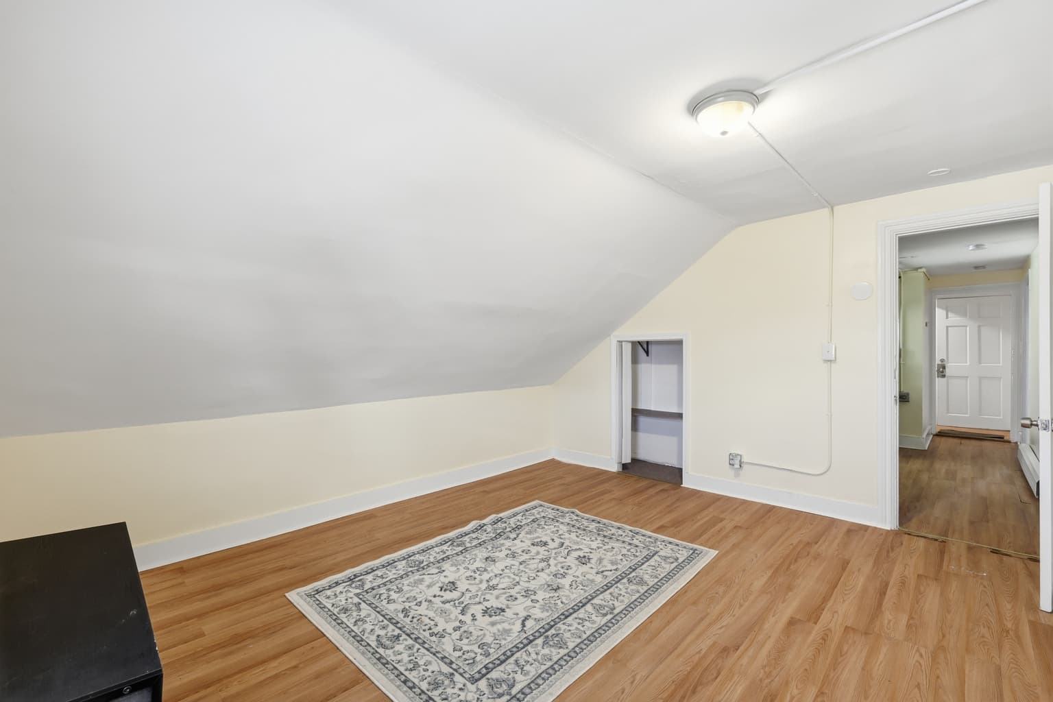Great apt in a desirable location 3