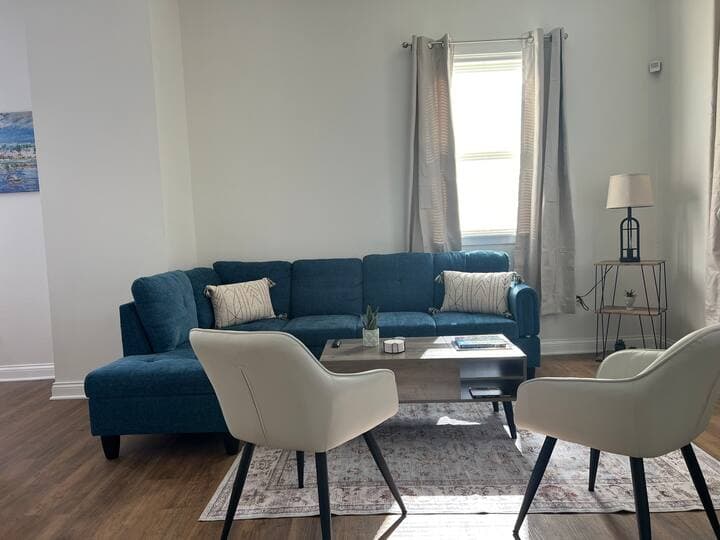 Private Rm Downtown, Monthly Stays