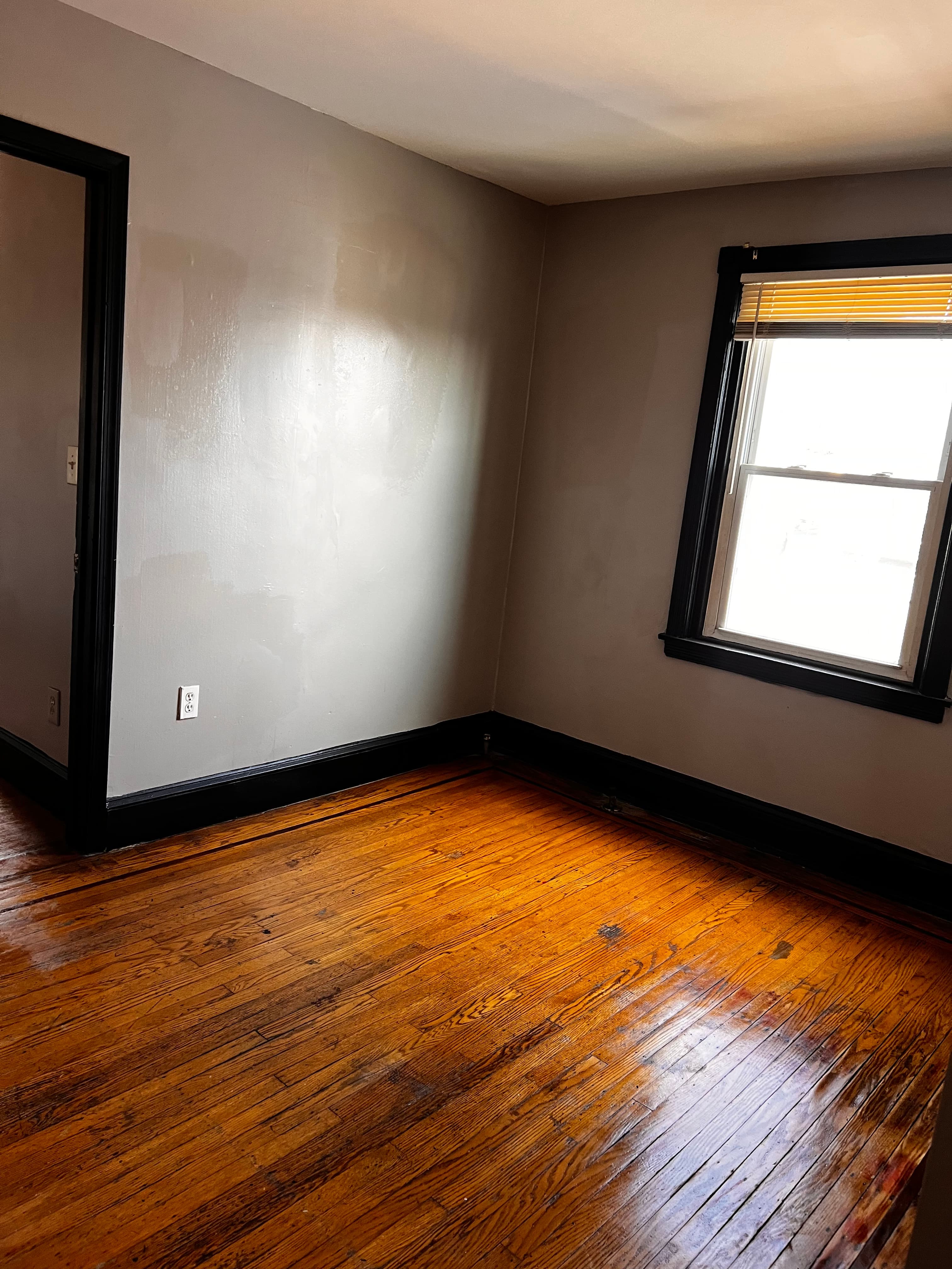 Olney 3rd fl Apt 3