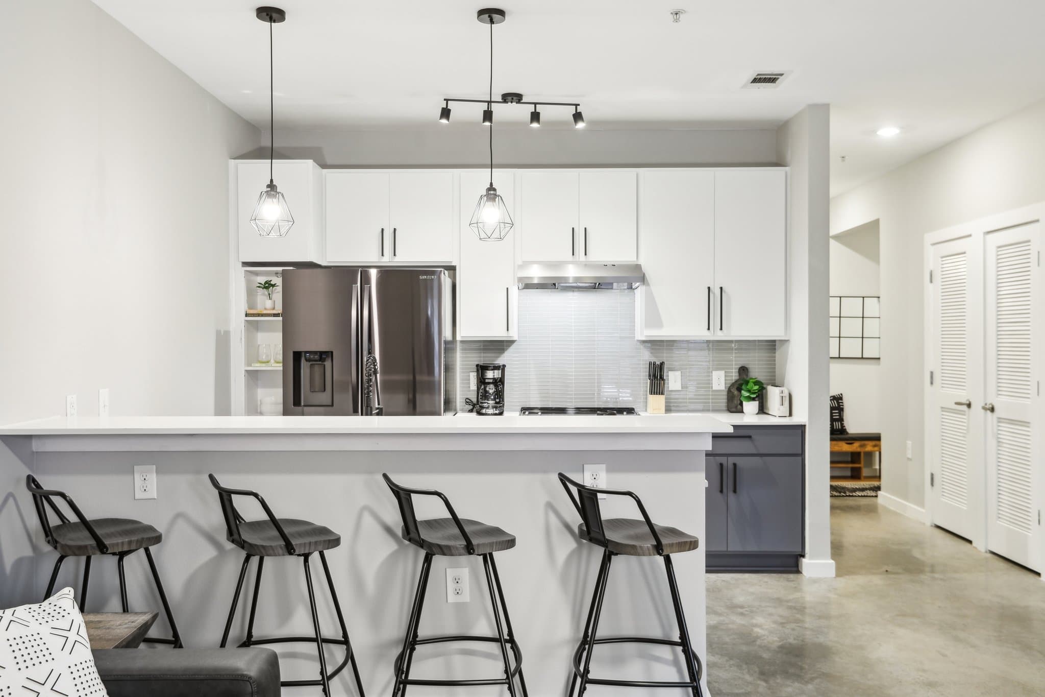 Chic Austin Condo - Prime Location 4