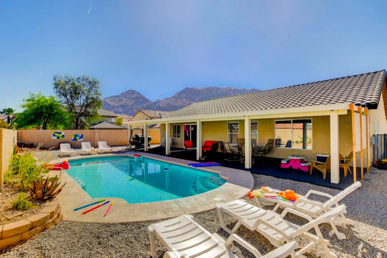 Peaceful Pool Mt View 6beds 3 rooms