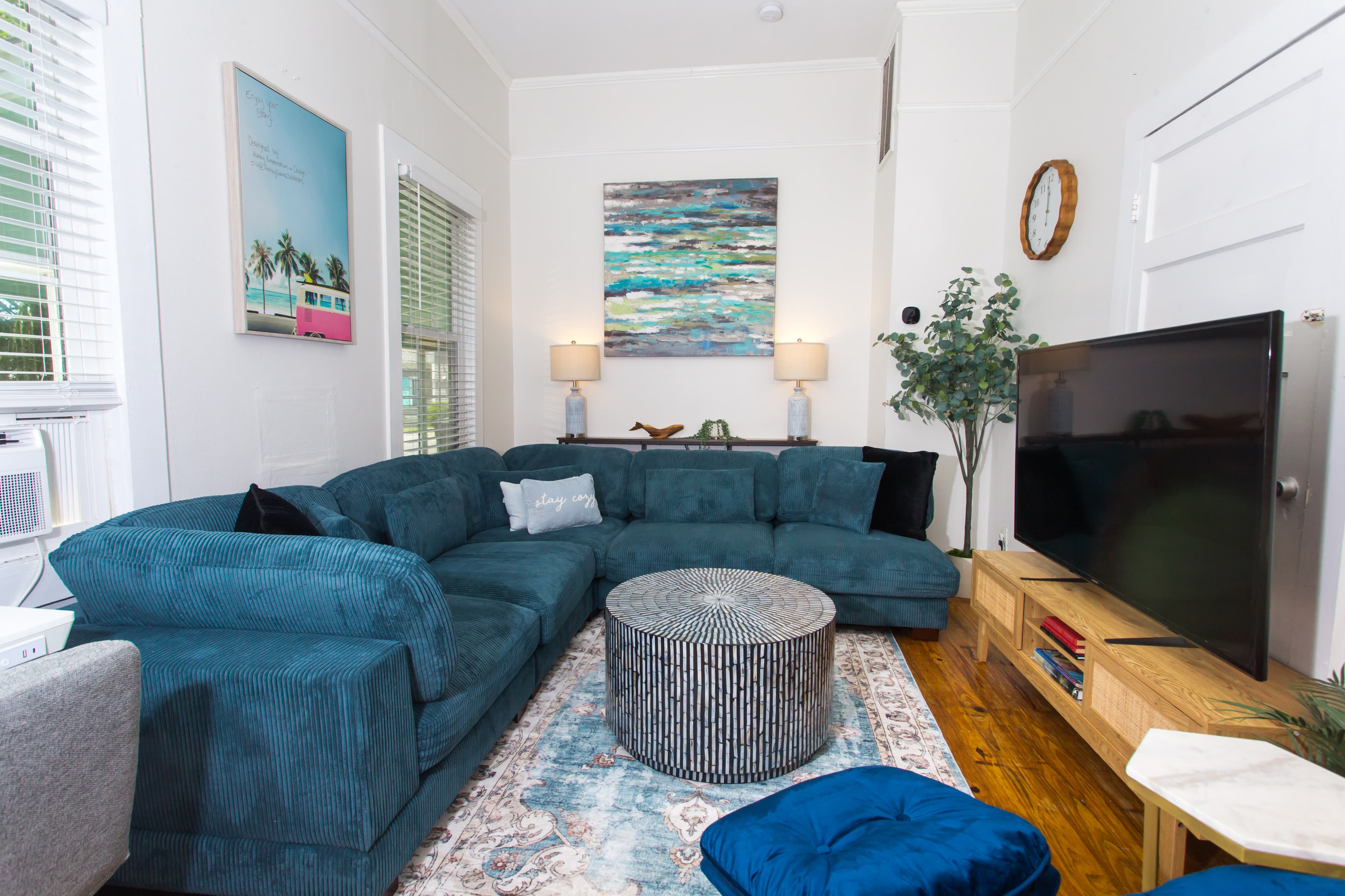 Central 2BR/2BA | 10 Min Beach