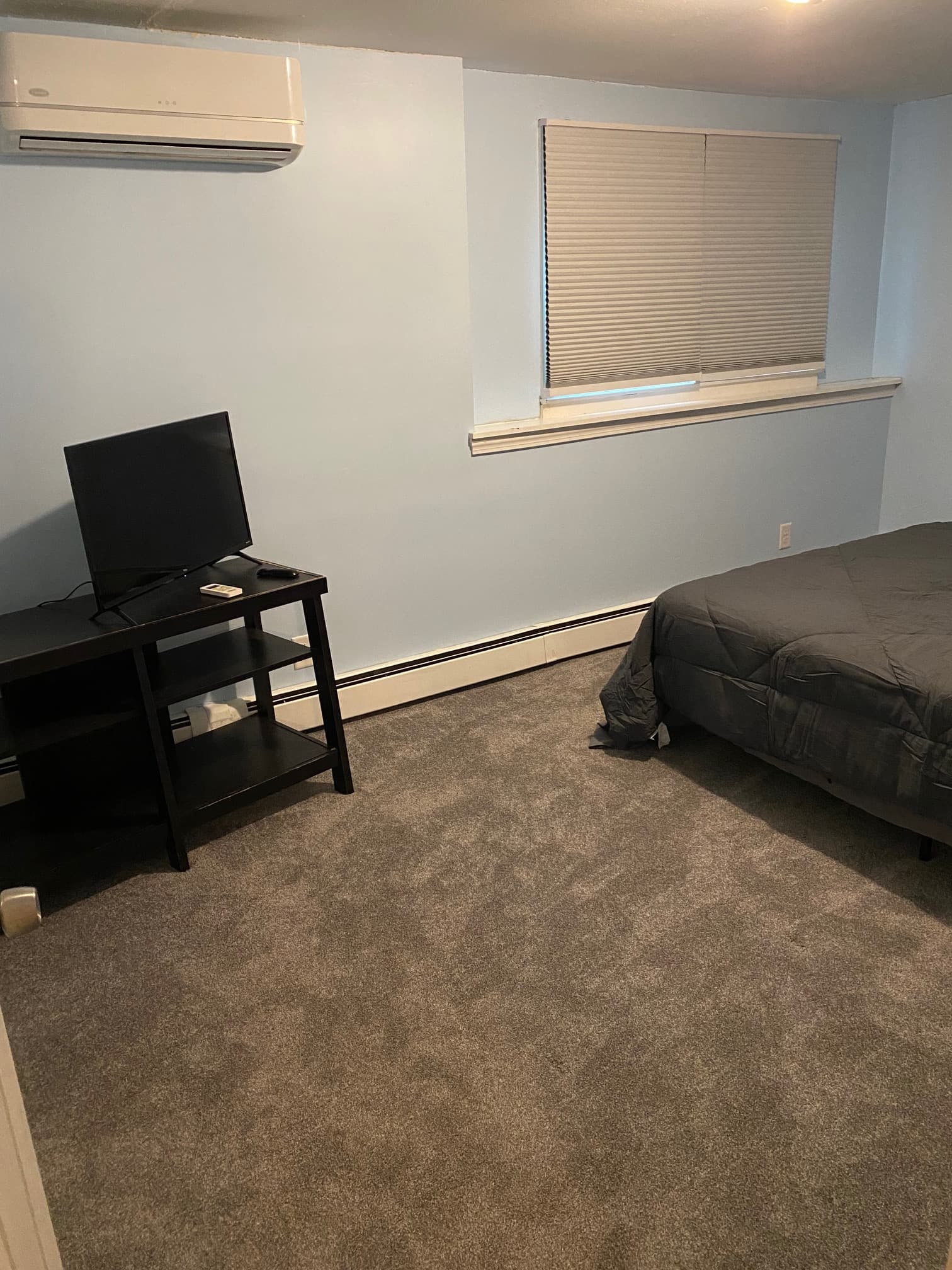Furnished 2BR w/Yard & Parking 3