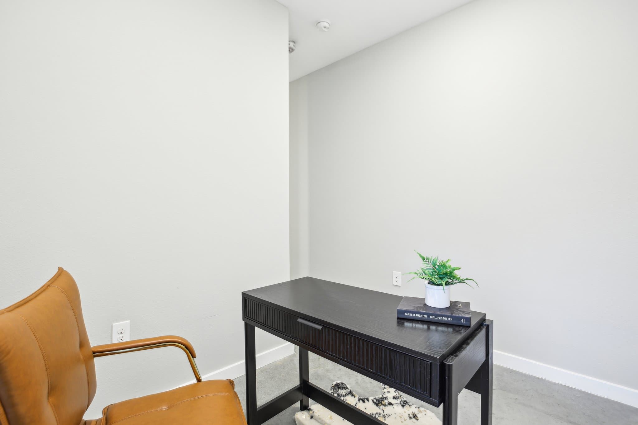 Chic Austin Condo - Prime Location 5