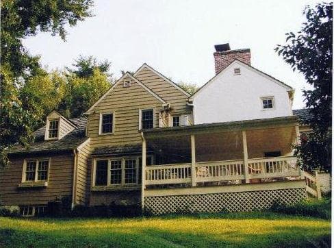 Historic Month-to-Month Room 2